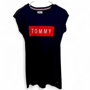 Tommy Hilfiger Navy T-shirt dress with Red and White Details